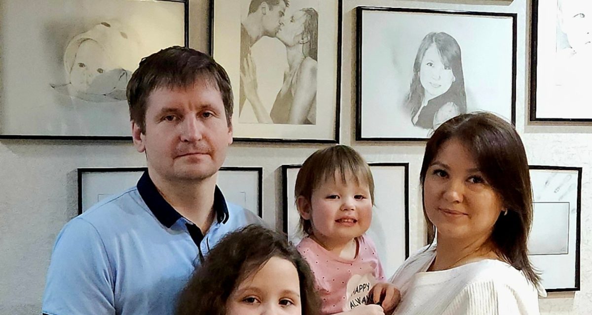 Внучка вернулась из Москвы и продолжила семейную династию в Подосиновском доме-интернате