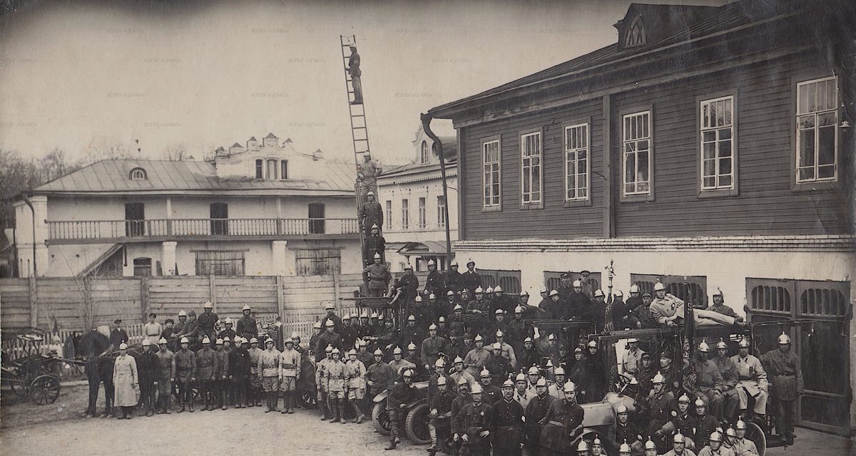В Вятке построили пожарное депо с конюшней на 15 лошадей и деревянными казармами